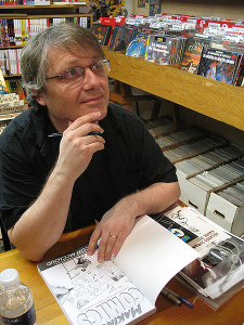 Photo of comics author/artist Scott McCloud at a book signing in Montreal, Quebec. Photo: Simon Law