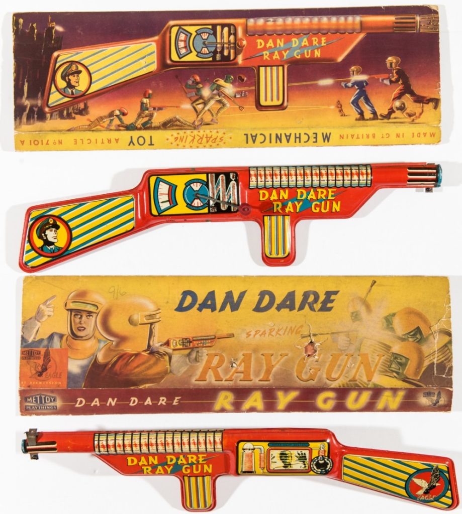 A rare Dan Dare Ray Gun (1953) Mettoy. With original box. 