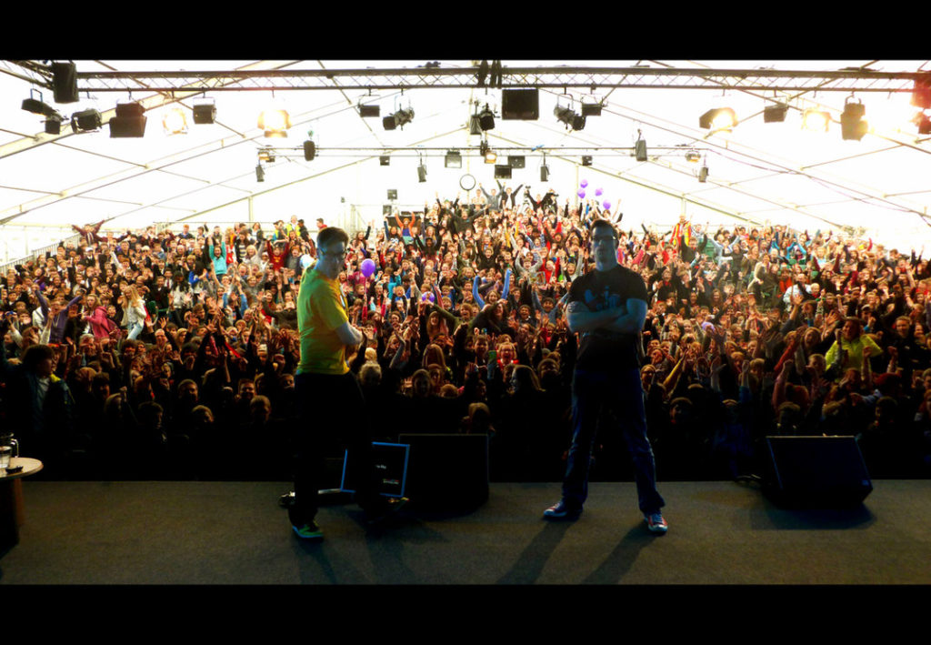 The Etherington Brothers travel around a lot of book festivals giving workshops on how to make your comics awesome. Here they are at Hay-on-Wyre, back in 2013. It was loud! That's Robin on the left, Lorenzo on the right.
