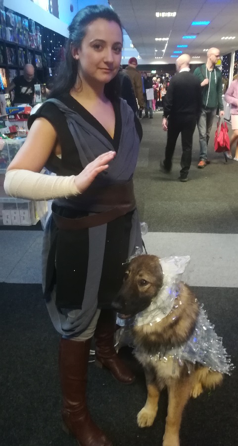 Rey and Crystal Fox cosplay. Photo: Colin Noble