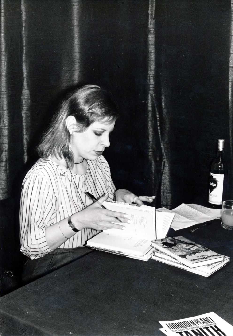 Forbidden Planet hosted a signing with fantasy writer Tanith Lee in 1979. The author of over 90 novels and 300 short stories, Tanith was autographing copies of her book The Castle of Dark.