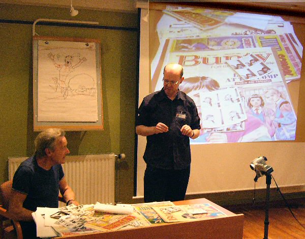 John Armstrong talking about his comics career at the Raptus convention in Bergen in 2003. 