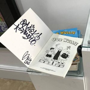 Limited Edition Oor Wullie annual signed by Sleek
