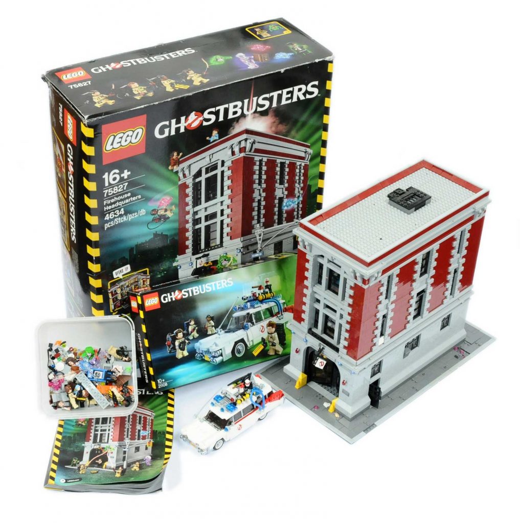 Lego 75827 - "Ghostbusters" Fire House Headquarters - built model - appears Good to Excellent but not checked for completeness (with instructions) with Good original box, also included Set 21108 - Ghostbusters Ecto-1 - built model with original box and instructions.