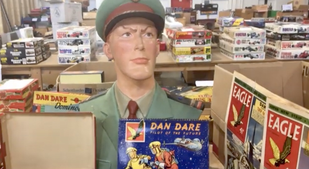 Dan Dare bust and other Eagle items from the Vectis Chris Freeman Meccano & Vintage Toy Collection Auction