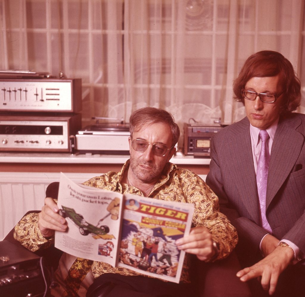  Barrie Tomlinson with actor Peter Sellers in 1973. Photo via Barrie Tomlinson