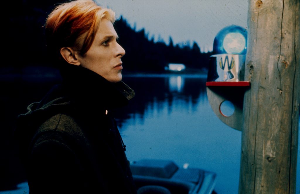 The Man Who Fell to Earth (Nicolas Roeg, 1976) - David Bowie