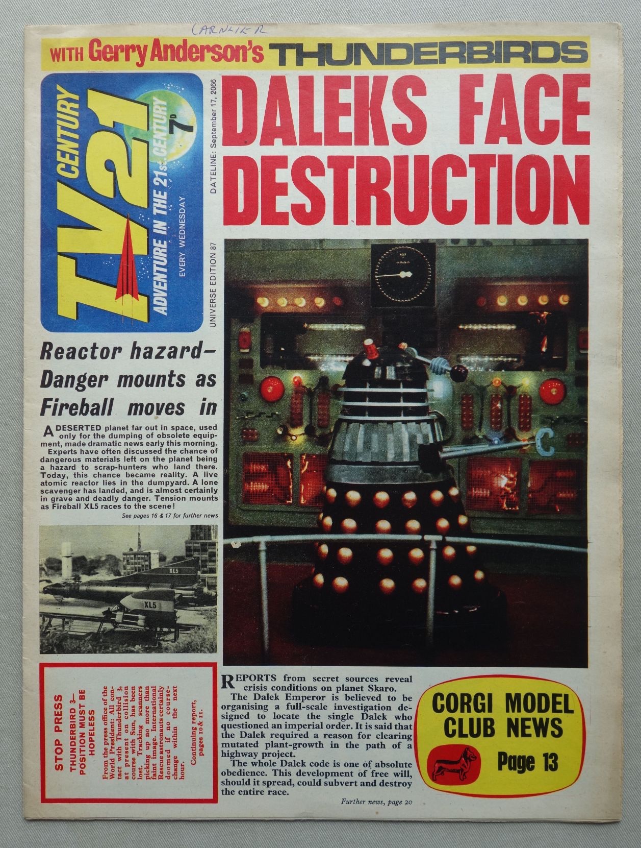 TV Century 21 No. 87 - cover dated 17th September 2066 (1966) with Dalek cover
