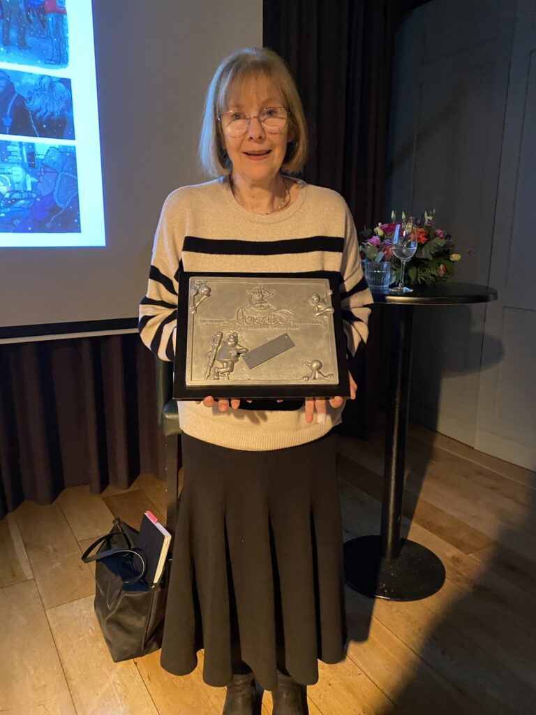 Posy Simmonds with her Sergio Aragones Award for Excellence in Cartooning. Photo: Dean Simons