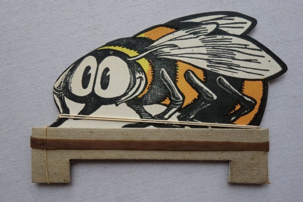 The Beezer No. 197, cover dated 24th October 1959 - rare "Buzzer Bee" Free Gift