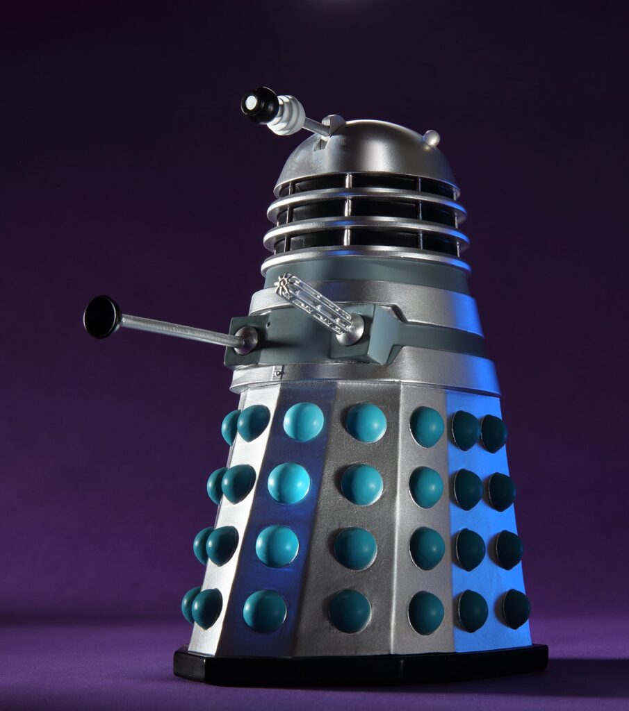 Master Replicas "Skaro City Dalek" (2024)