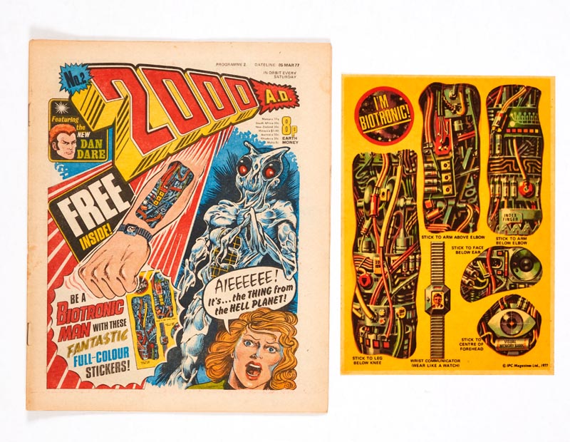 2000AD Prog 2 With Free Gift