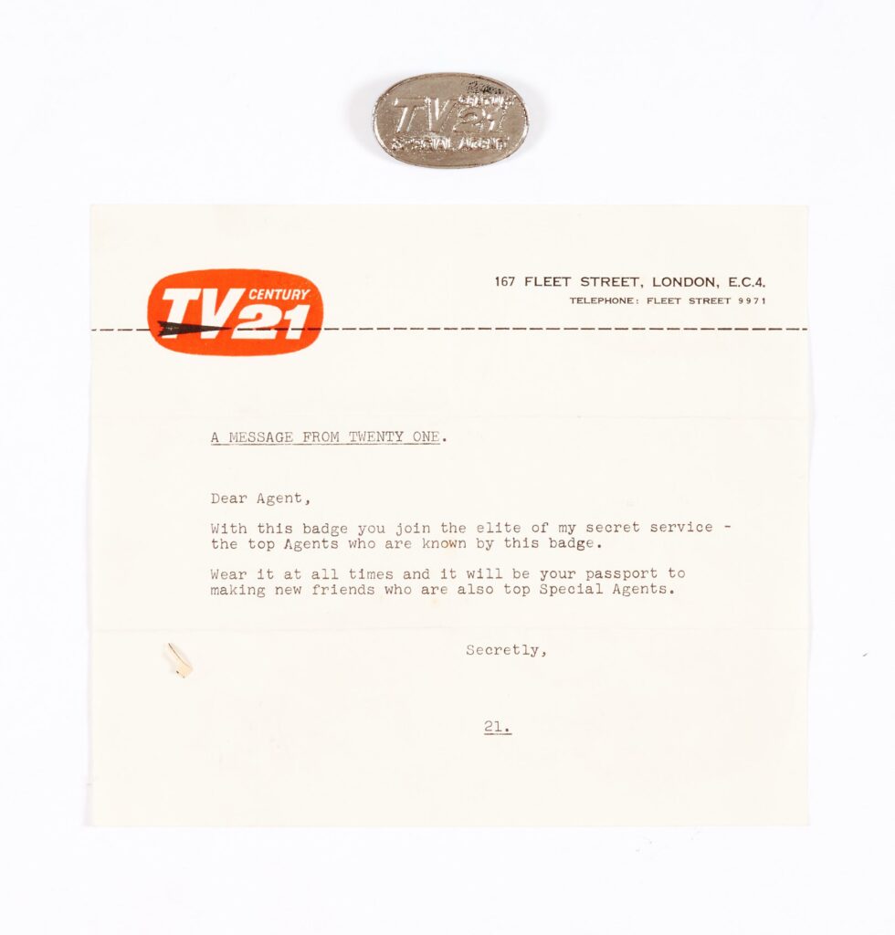 TV Century 21 Free gift Metal Special Agent Badge with original TV 21 letter from '21' secret agent. (You sent a postal order for 1/- with TV Century 21 No 2 coupon to get the badge in 1965). The letter is rare, Badge as new