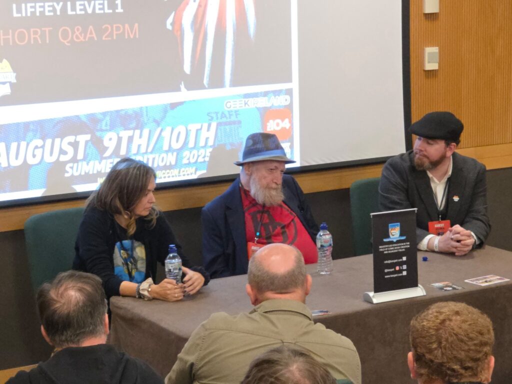 Silenn Thomas, Frank Miller and Eoin McAuley on stage at Dublin Comic Con | Photo: Dublin Comic Con