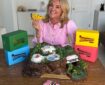 Anthea Turner and Tracy Island Model | Photo: Corgi