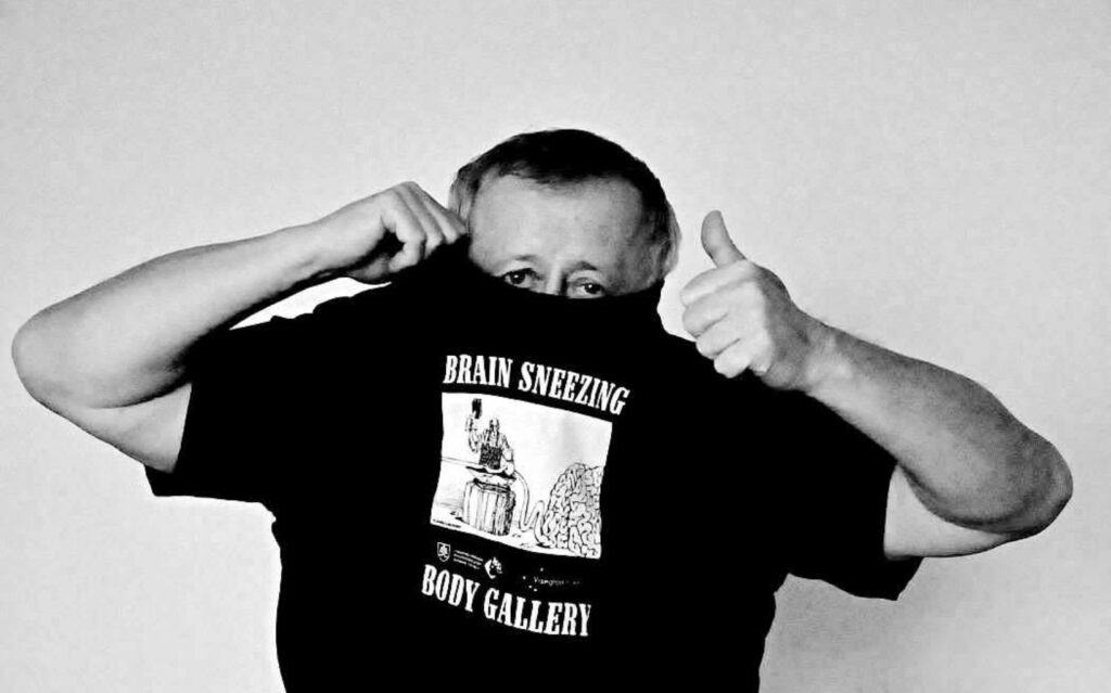 Brain Sneezing Competition 2025 - "Alternative Quotient - AIQ" – "Artificial Intelligence in Cartoon Humour"
