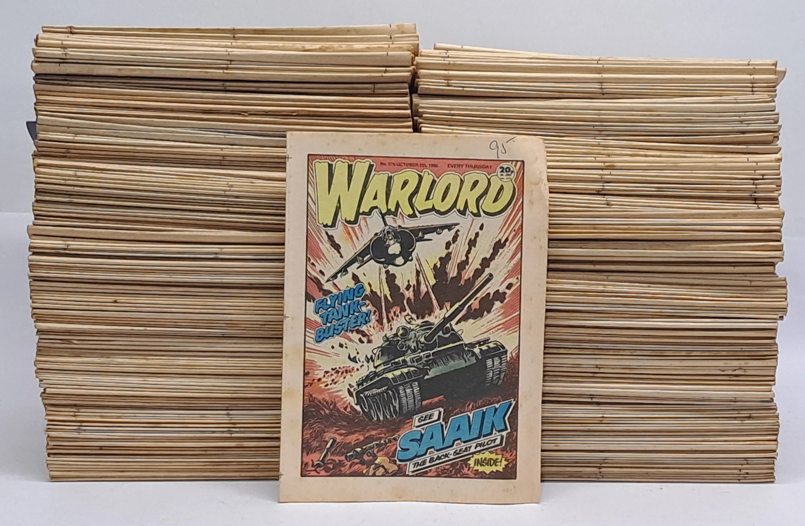 A large quantity of DC Thomson Warlord comic