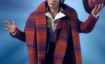 Master Replicas - Fourth Doctor One Sixth Scale Collector Figure