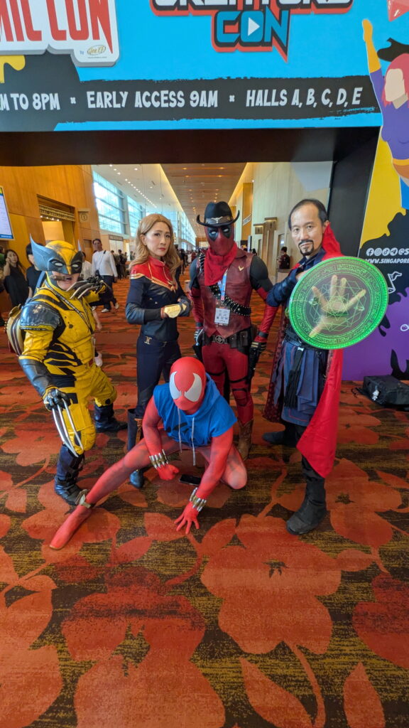 Cosventuresg: Johnathan - Wolverine; Isobel - Captain Marvel; Dennis - Deadpool ; Crix - Scarlett Spider-man;