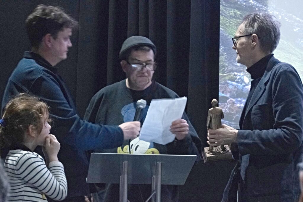 Andrew Cartmel receives the Terrance Dicks Award for Writers (2025)
