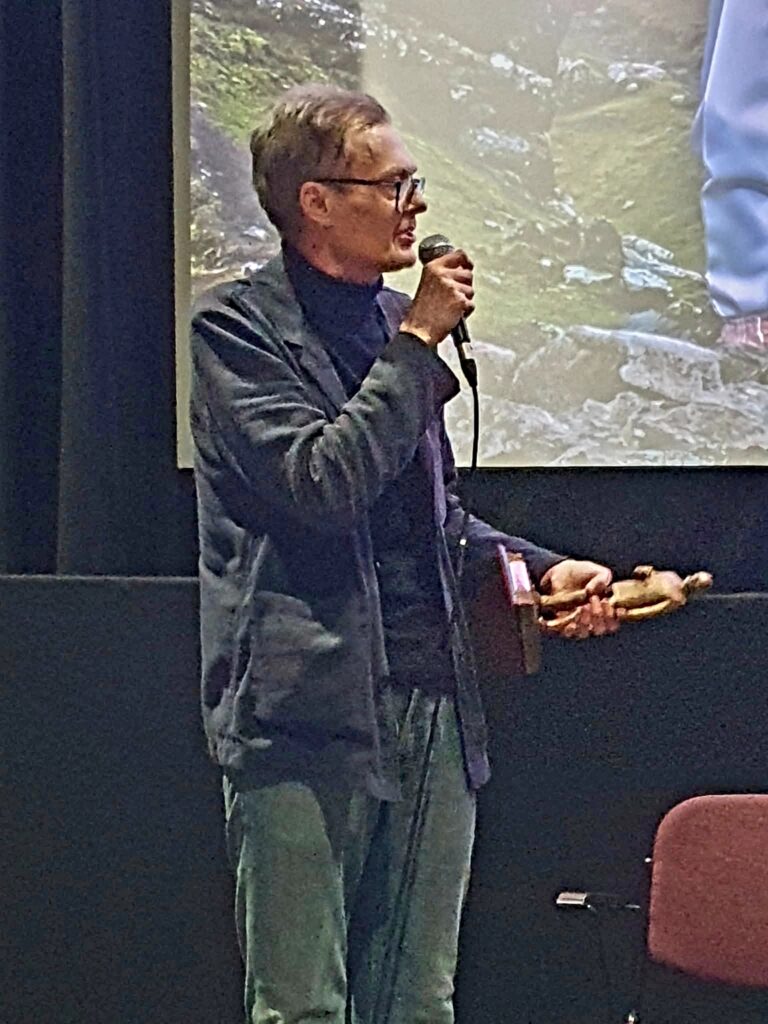 Andrew Cartmel receives the Terrance Dicks Award for Writers (2025)