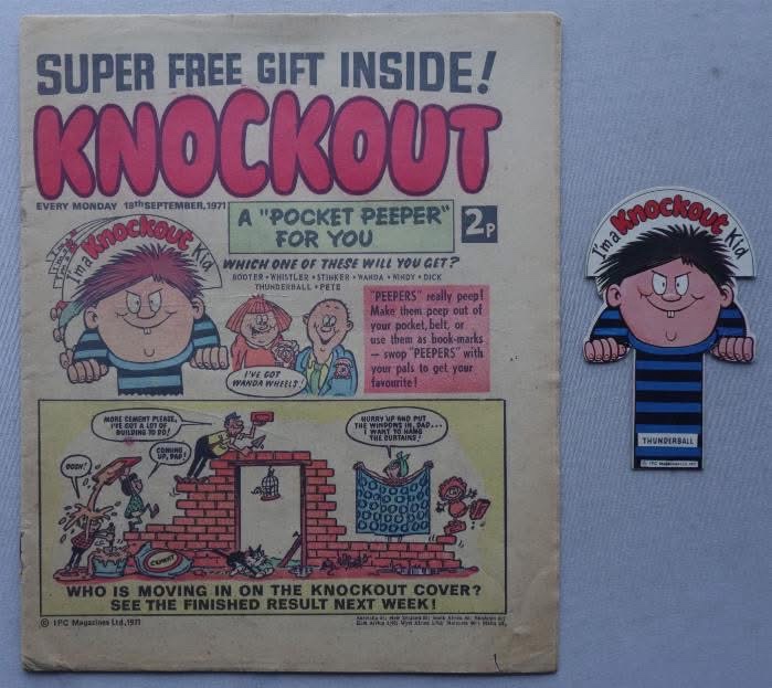 Knockout cover dated 18th September 1971 With Free Gift – Pocket Peeper Thunderball