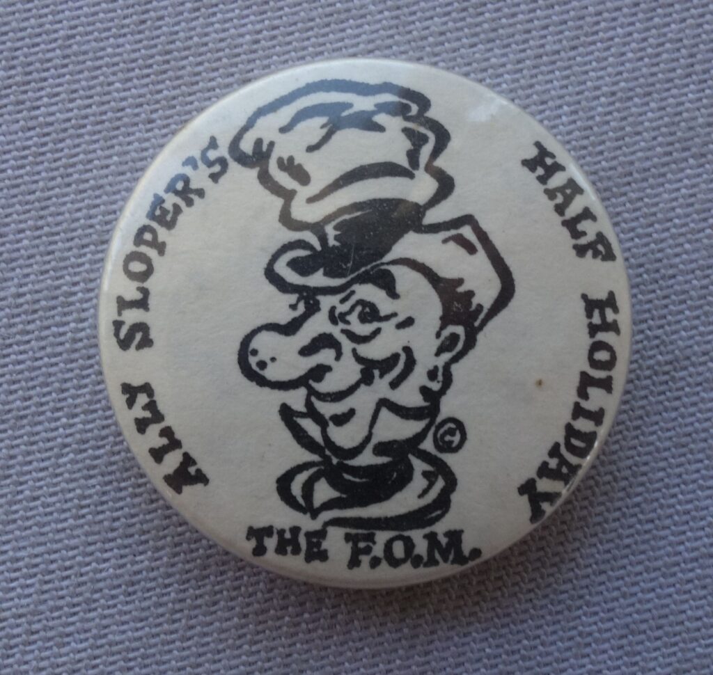 Released in the 1970s, this Ally Sloper's Half Holiday Comic Club Badge is possibly something related to comic archivist and editor Denis Gifford's 1970s Ally Sloper comic fanzine. The badge measures 25mm in diameter. It’s in nice shape.