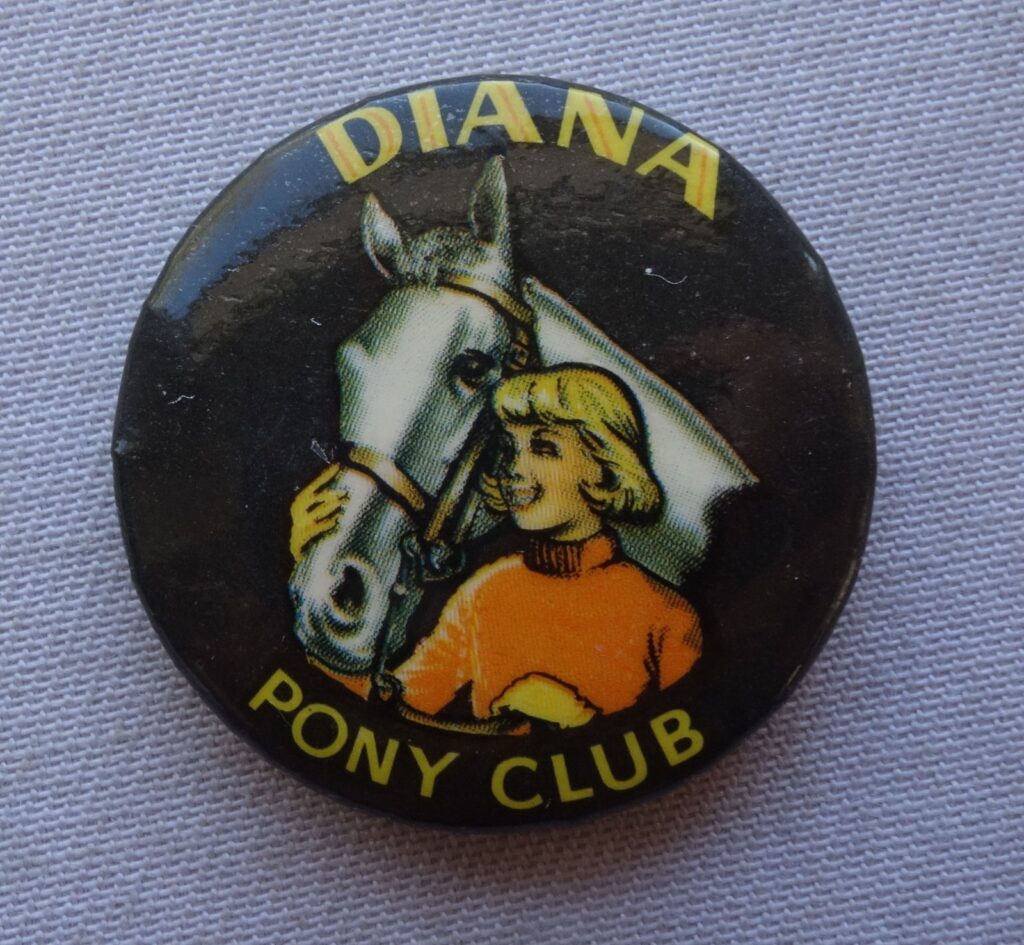 Diana Pony Club Badge (1960s)