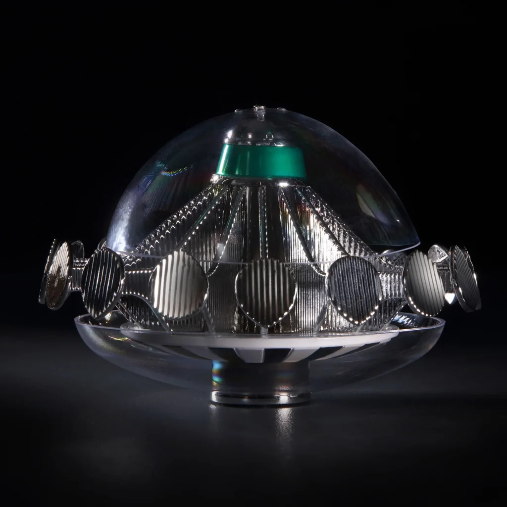 Master Replicas UFO Saucer