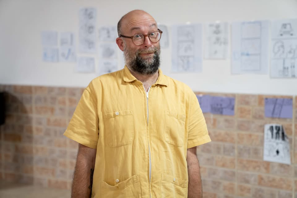 Artist Jim Medway at Qusasat 2026. Photo: Power Group