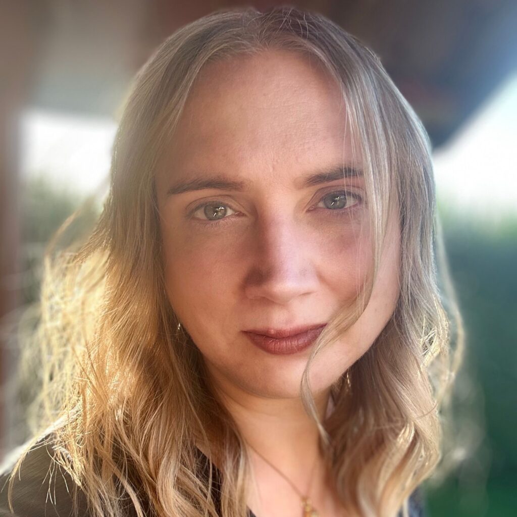 Author Lizbeth Myles