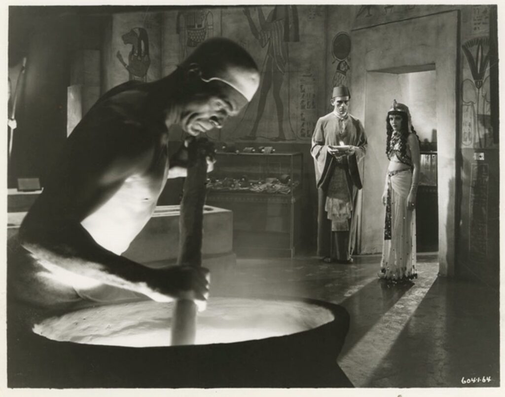 Key-book still of Boris Karloff and Zita Johann from The Mummy